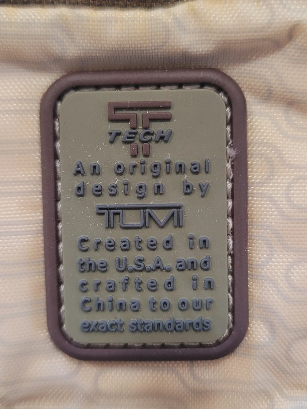 Tumi olive green